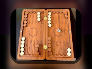 کشف دنیای جذاب تخته نرد شرطی تاس بازی: راهنمای جامع برای علاقهمندان سایت شرط بندی